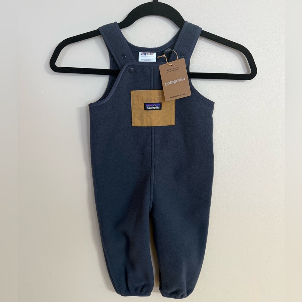 Patagonia Navy Fleece Kids Overalls with Tan Chest Pocket 6-12 months NEW